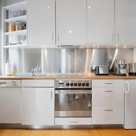 Oomph Mint Harmony & Vibrant Accents