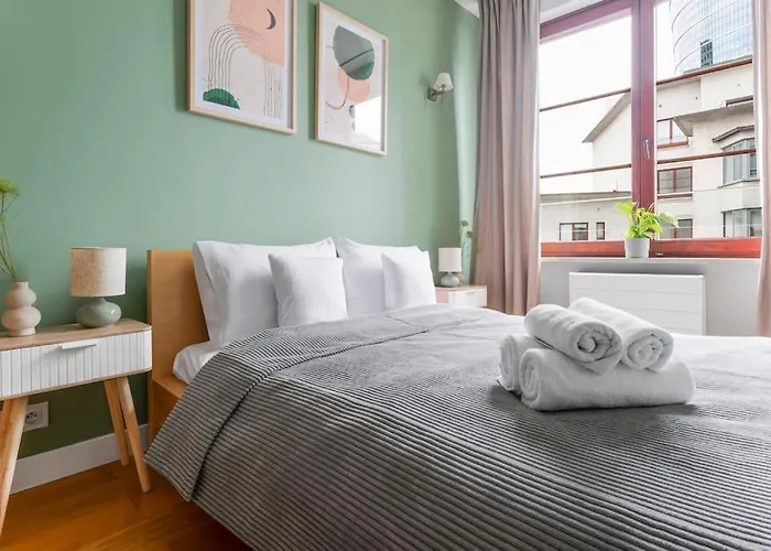 Oomph Mint Harmony & Vibrant Accents *