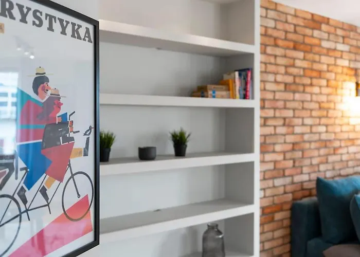 Oomph Mint Harmony & Vibrant Accents